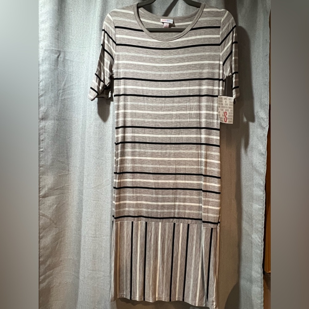 Julia lularoe dress small